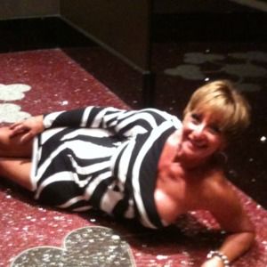 Meet your Posher, Dena jo